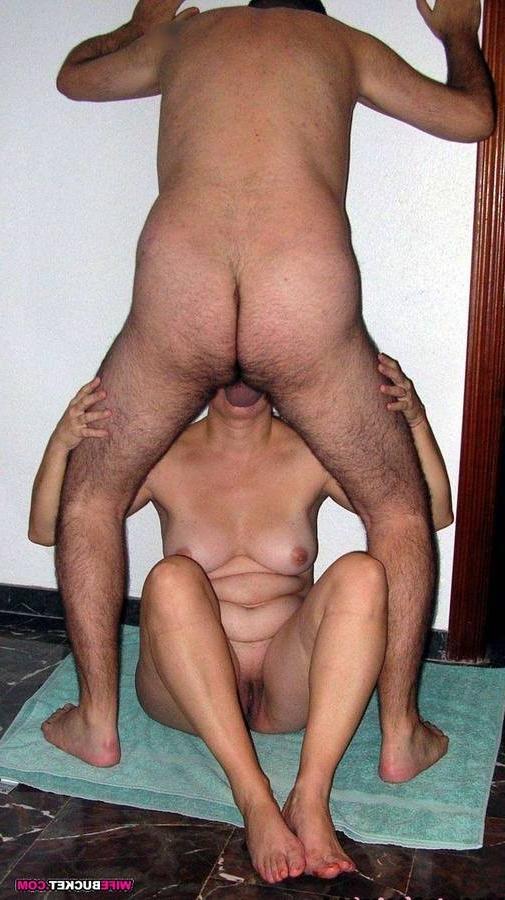 20P Real homemade sex pics of mature horny couples