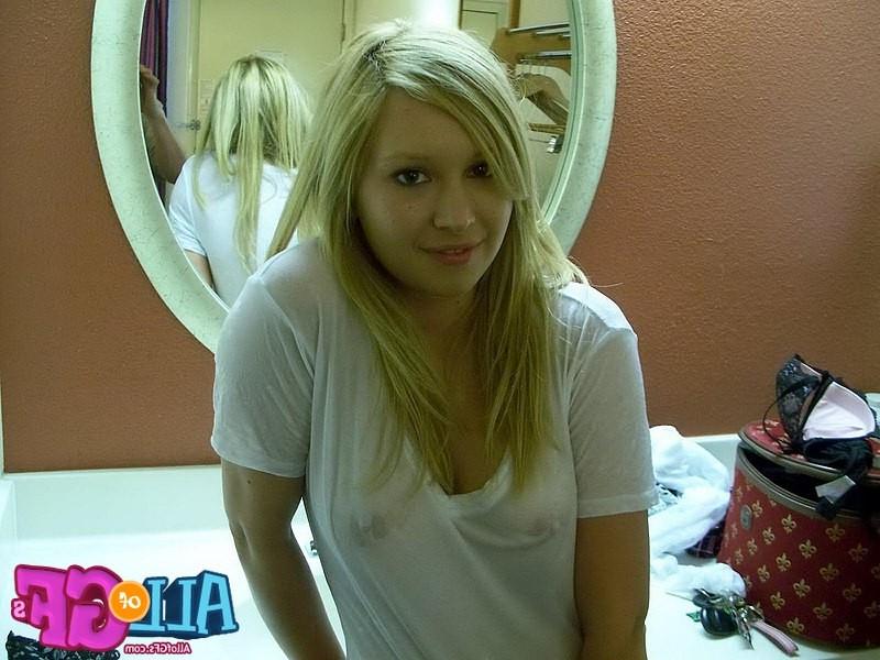 12P This teen girlfriend adores money