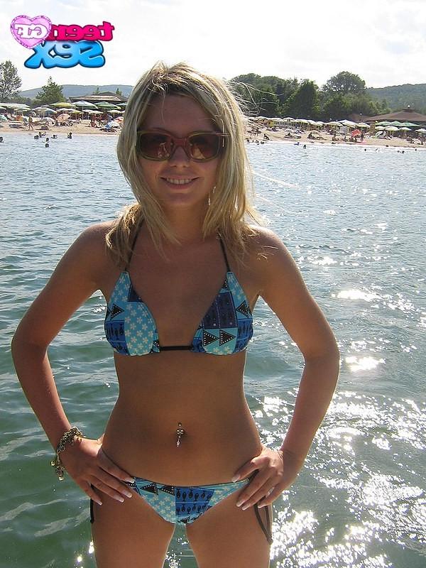 12P Young bikini girls demonstrating the topless view