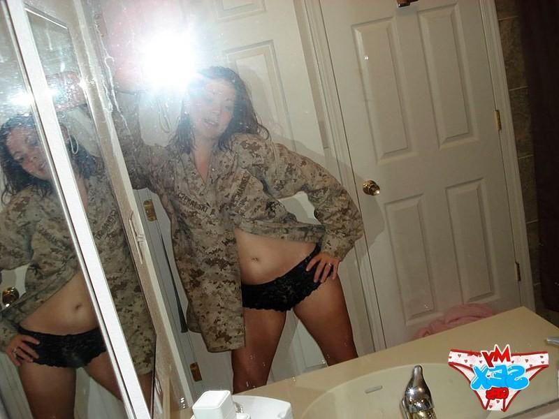 12P Nasty girlfriend gallery with the deep blowjob
