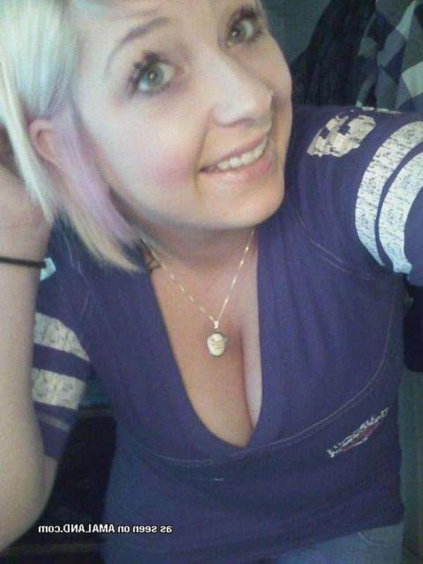 16P Sexy amateur camwhoring teen bitches