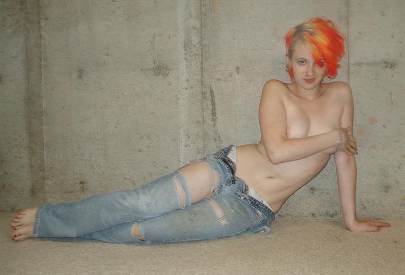 15P Wild punk bitches naked pics