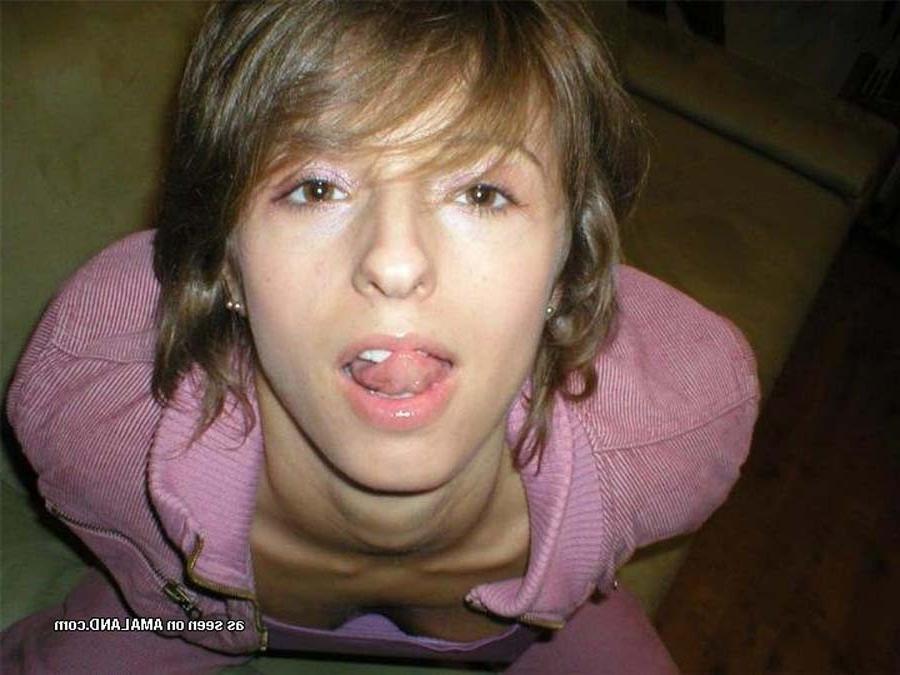 15P Raunchy amateur wives
