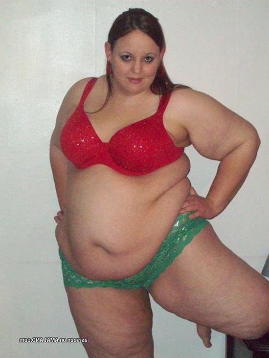 10P Horny bbw showing off her lard