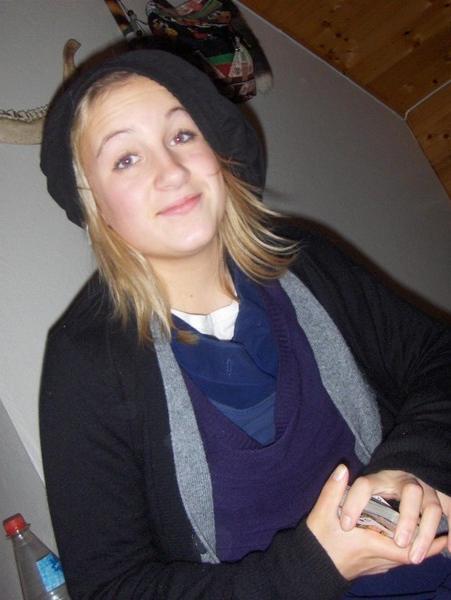 12P Amateur pictures of nasty girlfriends exposing their pretty asses