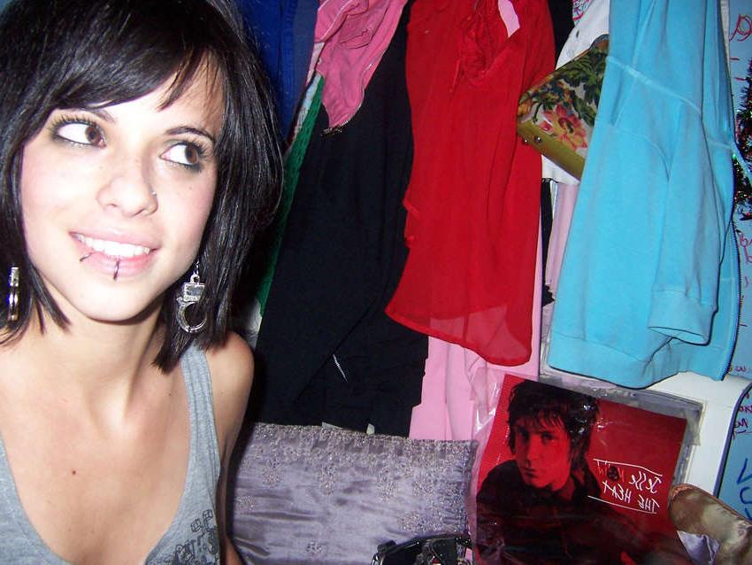 14P Sexy punk chicks camwhoring