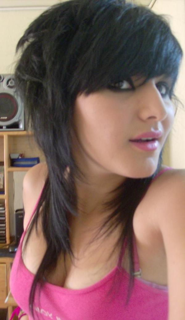14P Sexy punk chicks camwhoring