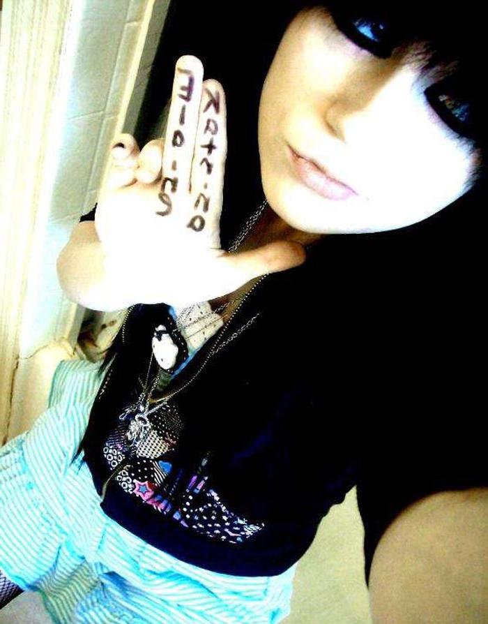 15P Various amateur punk girlfriends