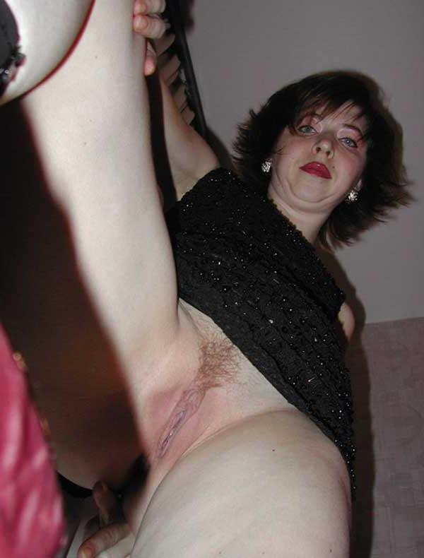 15P Amateur raunchy wives