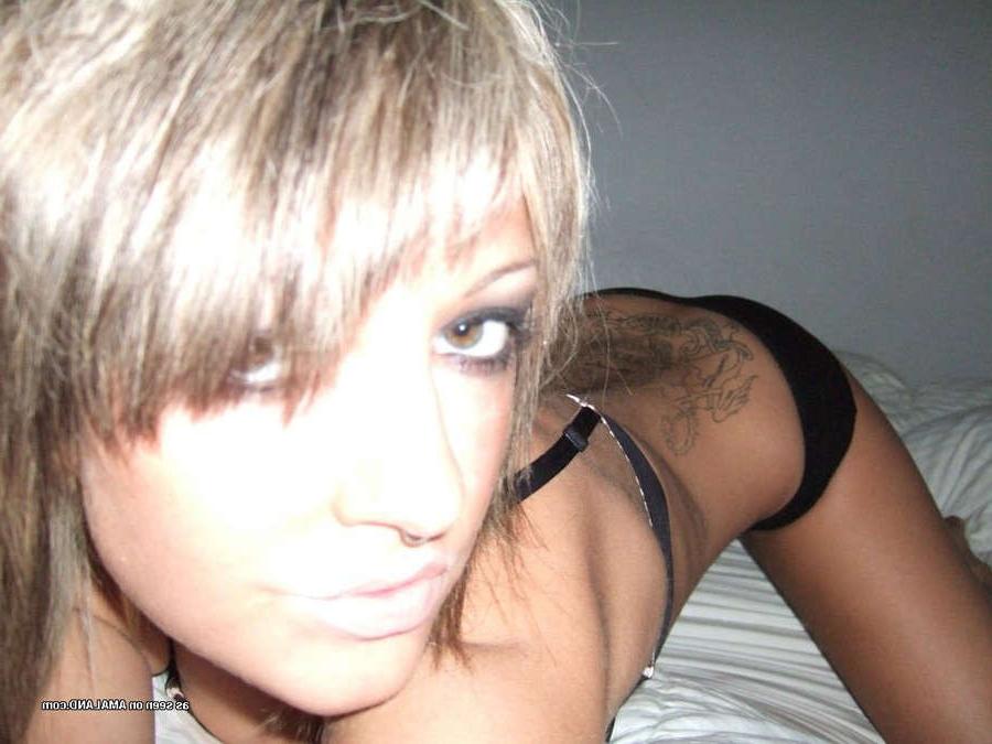 16P Hot amateur sexy punk GFs