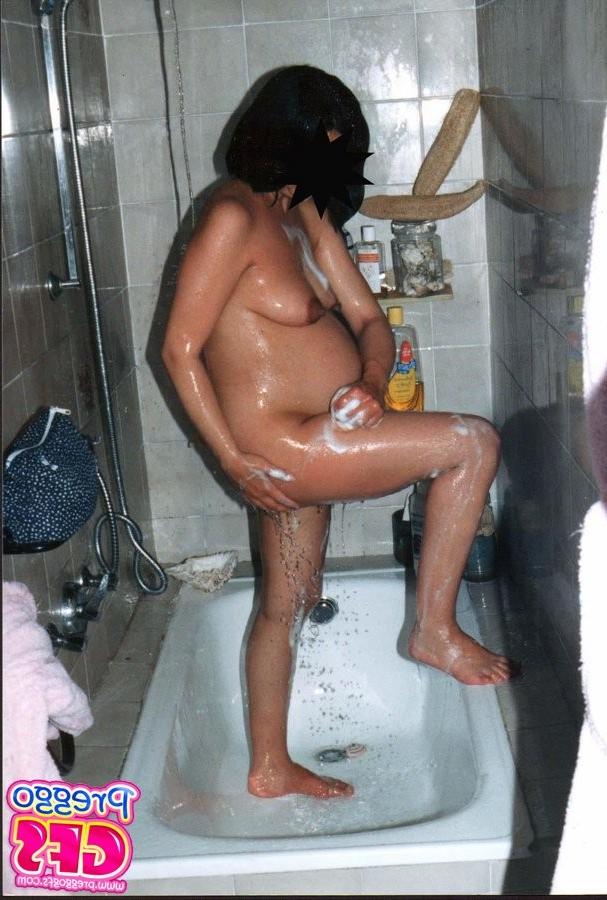 11P Pregnant Amateurs Exposing Huge Preggo Stomachs Bursting Ready To Pop Extreme Fe
