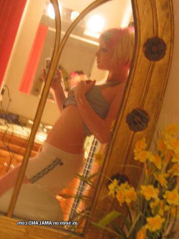 16P Punk Arabella doing vanity shots