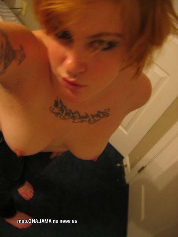 15P Amateur sexy punk rocker girlfriend