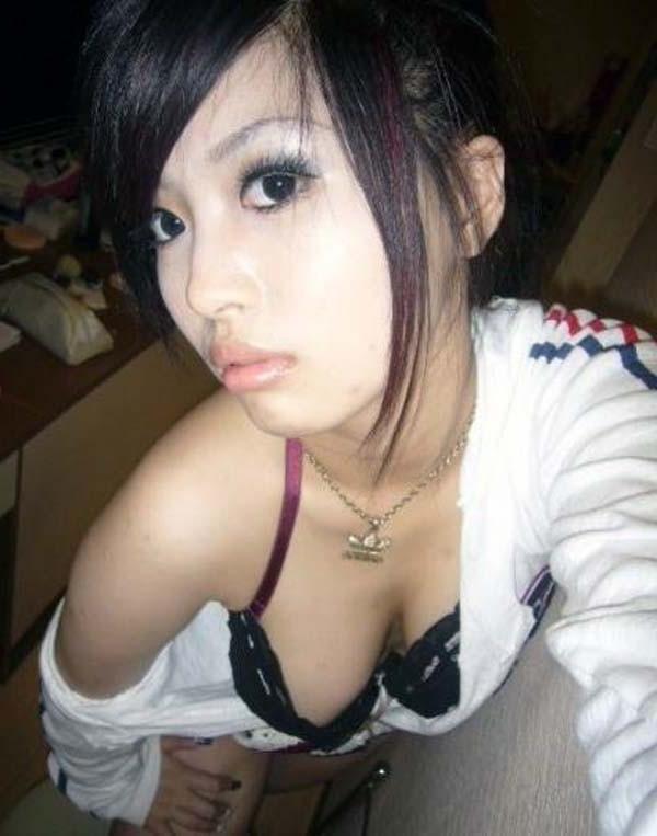 15P Photos of a mix of raunchy naughty Asian GFs