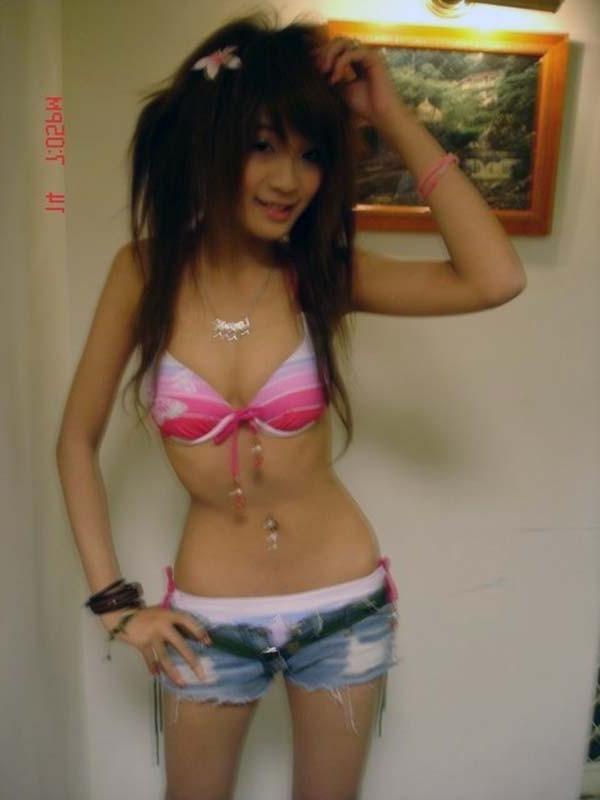 15P Photos of a mix of raunchy naughty Asian GFs