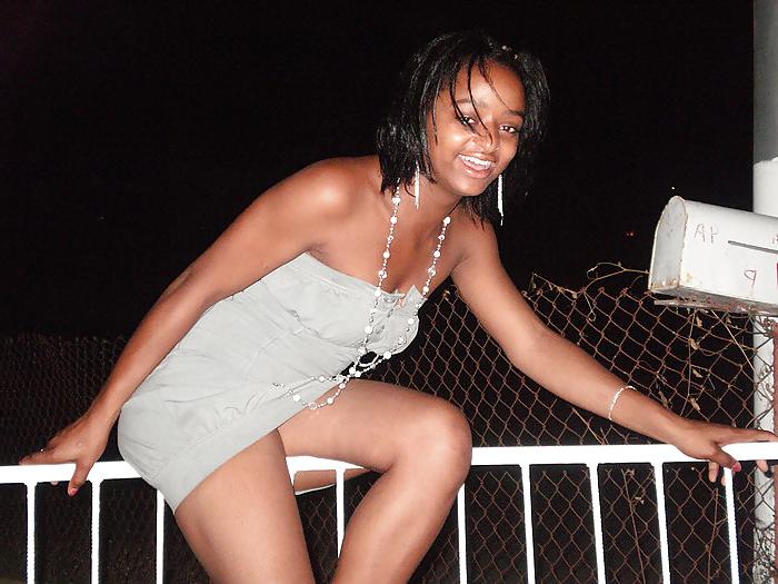 25P Black sexy bitch from facebook. dirty comments please