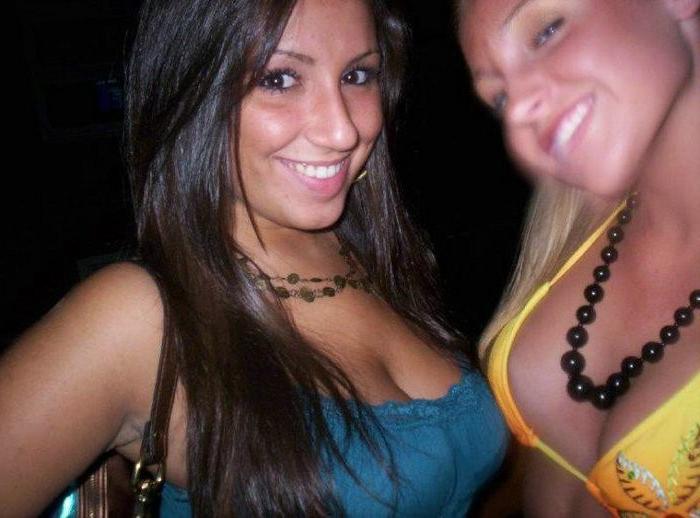 12P Real Amateur Next Door Girls