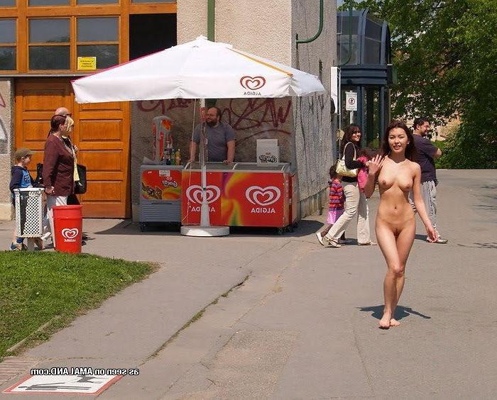 15P Eighteen year old Asian girlfriend takes a naked walk in public