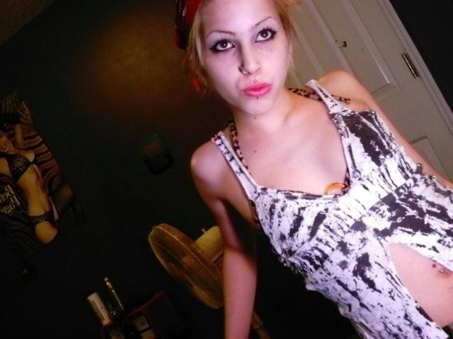 12P Amateurs pics of nasty girlfriends