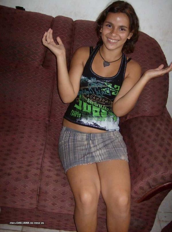 15P Sexy Latina teen posing naked
