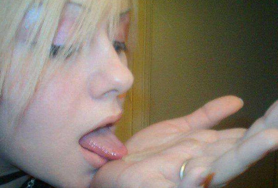 15P Nice picture set of sticky jizz explosions on horny GFs