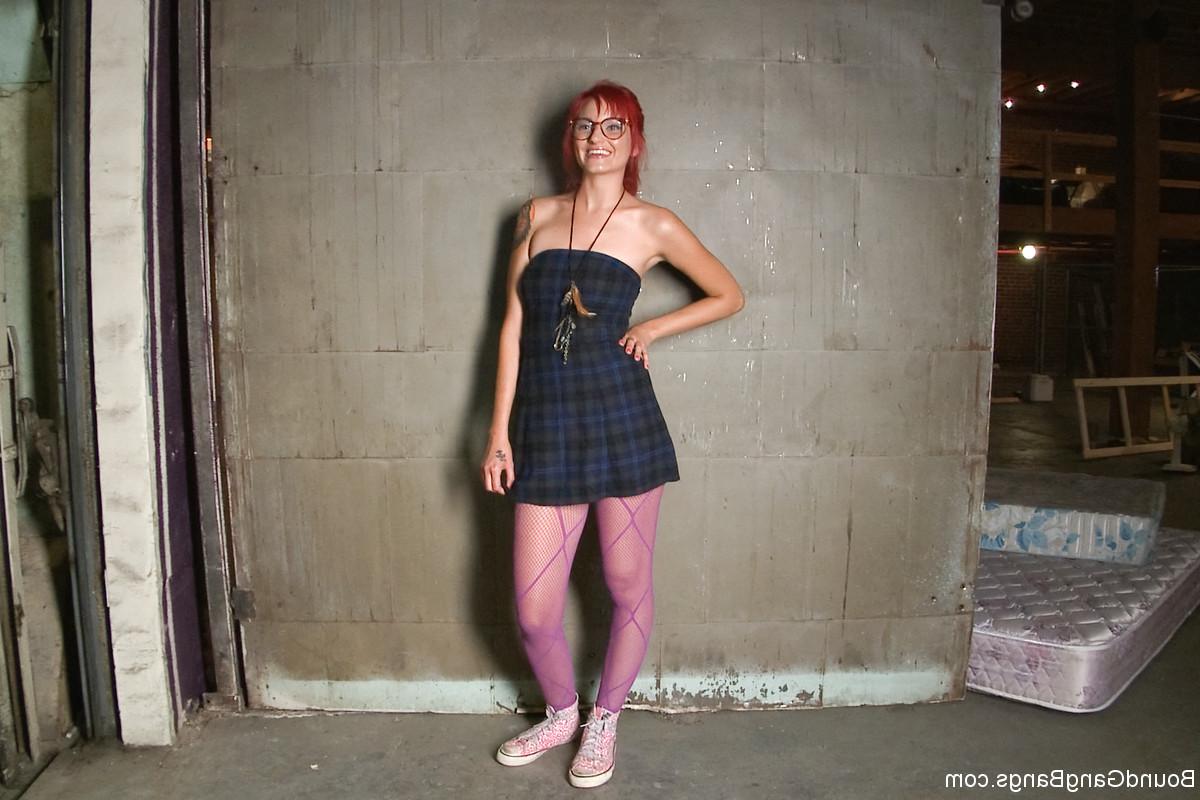 20P In this fantasy role play update Phoenix Askani plays an art student moving into