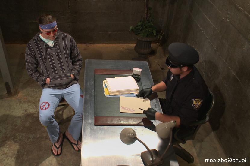 15P Officer Maguire and his new prison bitch