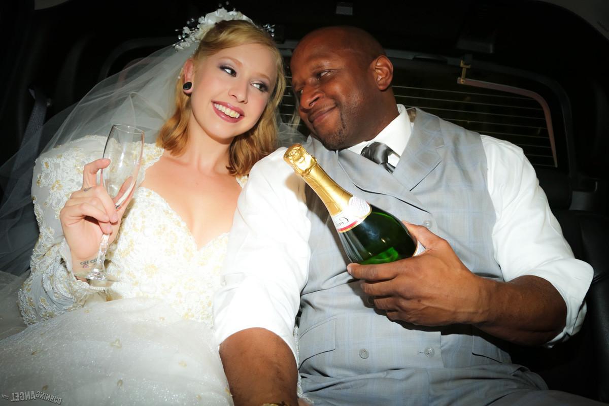 15P Eidyia asspounded by a black dick before her wedding