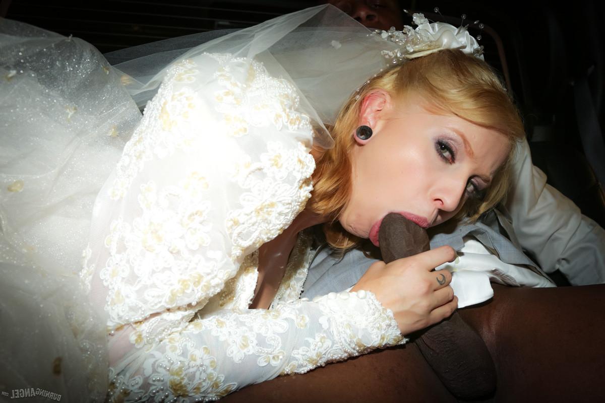 15P Eidyia asspounded by a black dick before her wedding