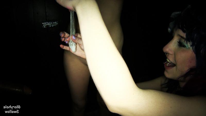 25P 2 Girls In 1 Gloryhole Cum Swapping Blowjob Teens For 9 Cumshots
