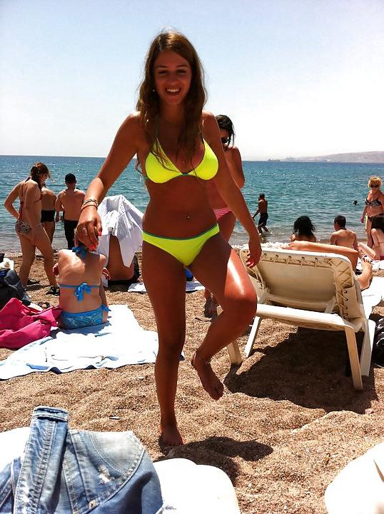 25P Tourist girl 2