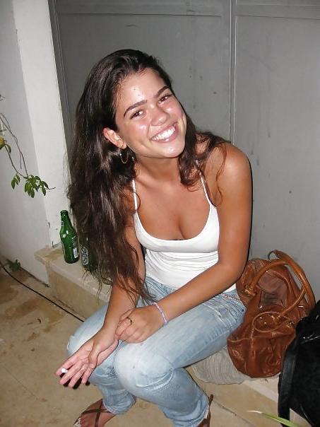 25P Tourist girl 2
