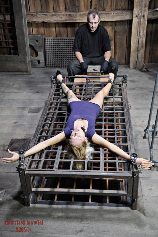 16P Female slave in prison