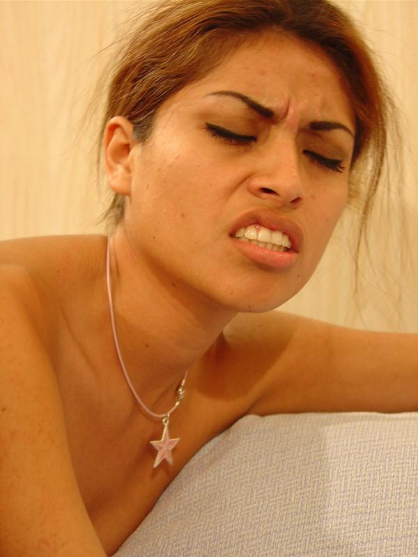 20P Slim nasty babe doing hardcore in the motel