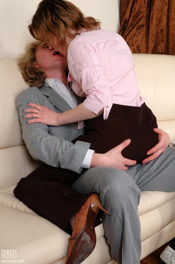 20P Female co-worker getting talked into rimjob and additional backdoor work