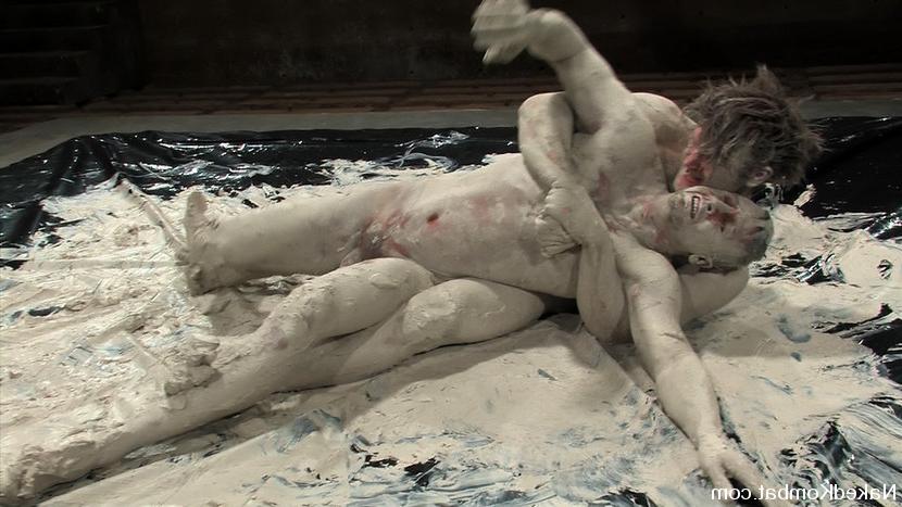 15P Two titans battle naked in the mud