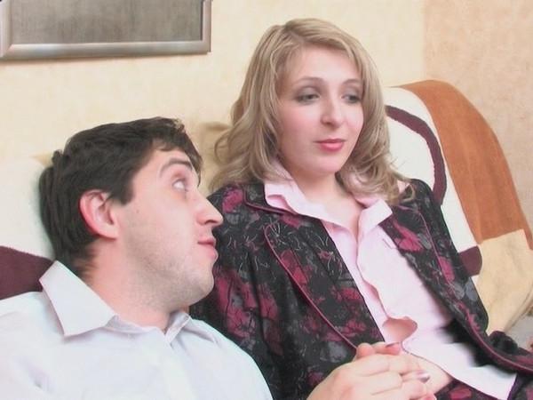 20P Kinky coworker eating babe muff for the start of booty pounding action
