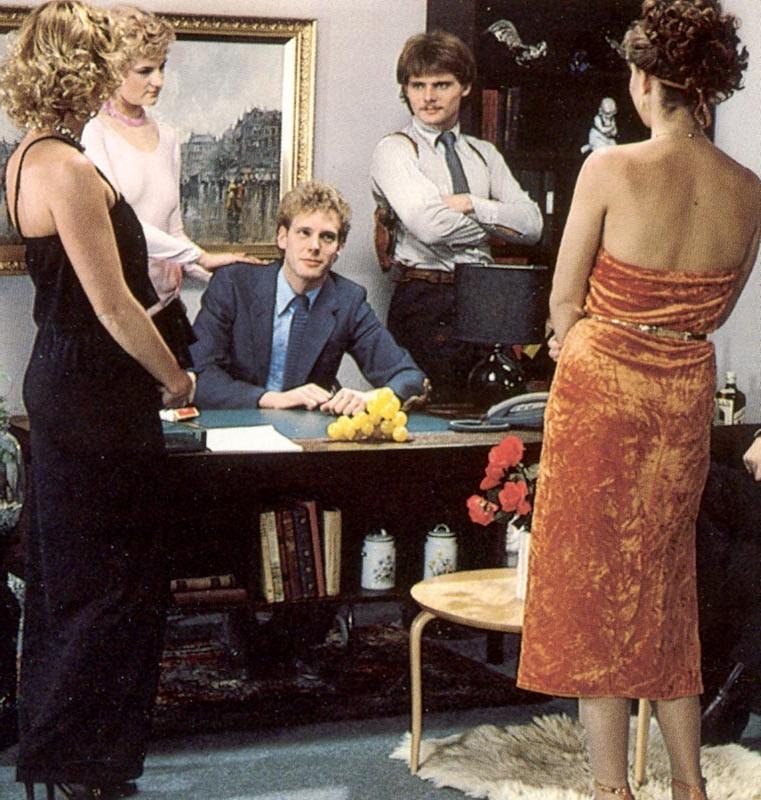 16P Two retro ladies shagged by three mob bosses