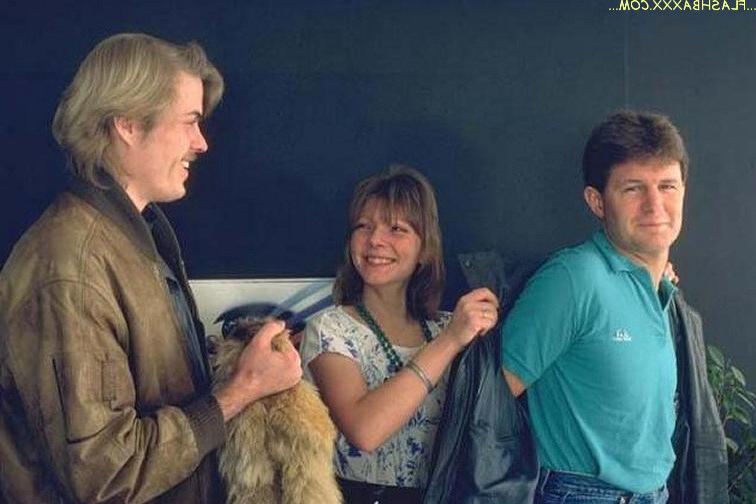 16P Nice european threeway action from the 1980s