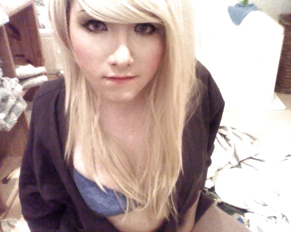 24P Young and cute shemale  Jess