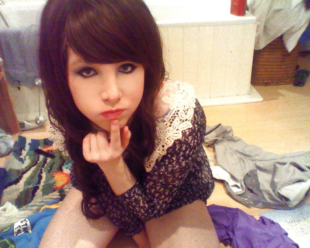24P Young and cute shemale  Jess