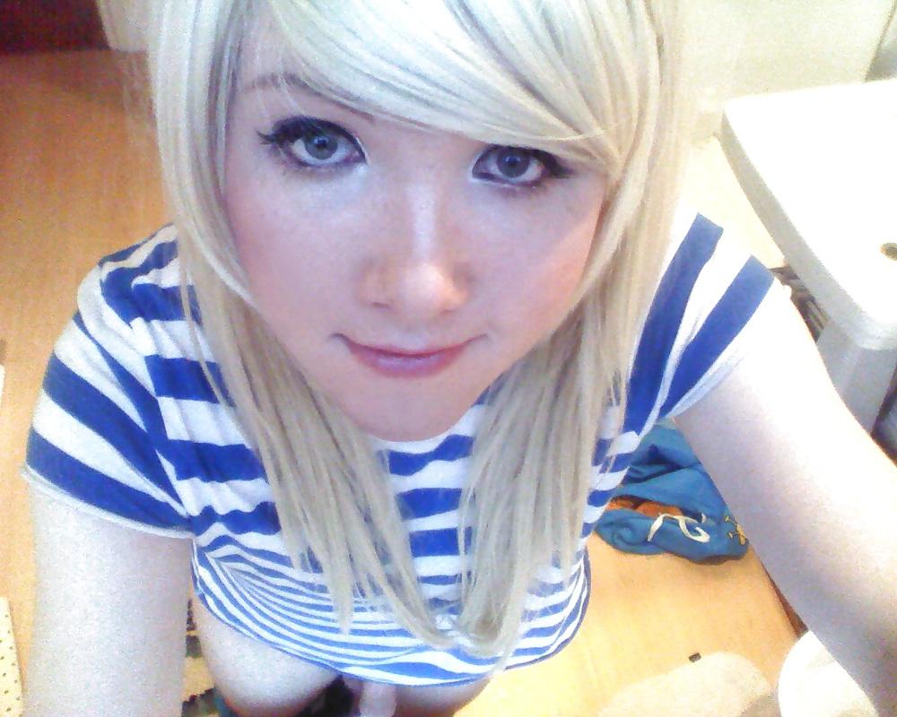 24P Young and cute shemale  Jess
