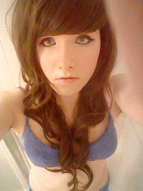 24P Young and cute shemale  Jess