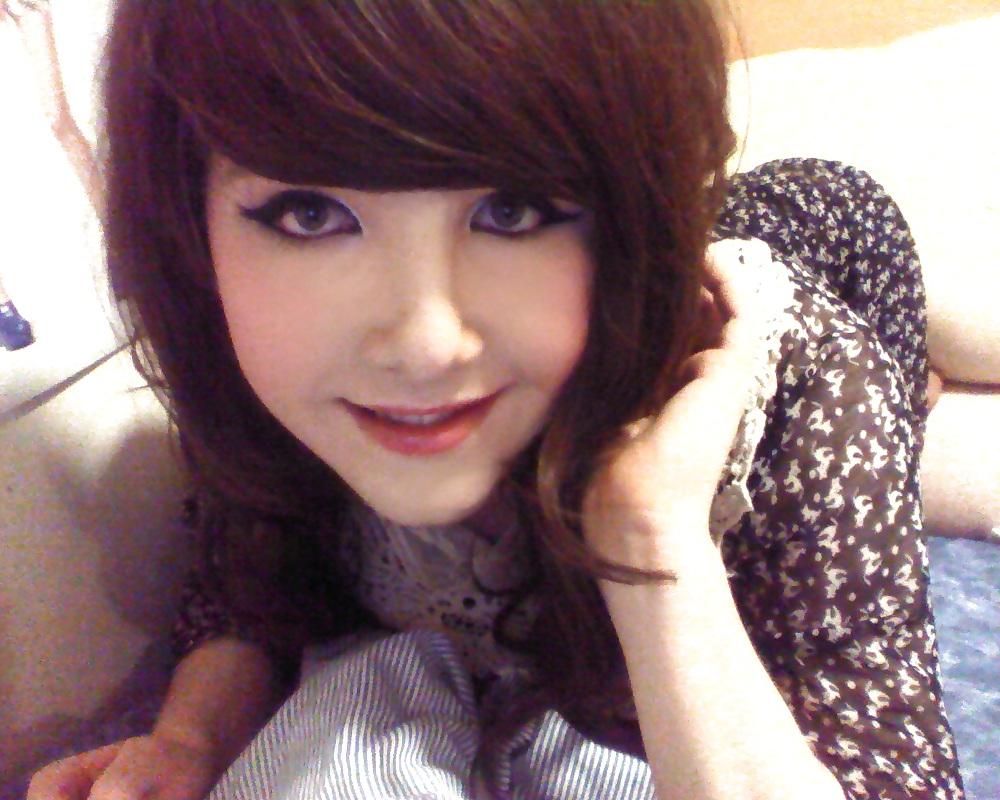 24P Young and cute shemale  Jess