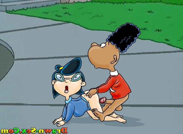 9P Lila blowjobs Arnold and gets loaded with warm jizz 