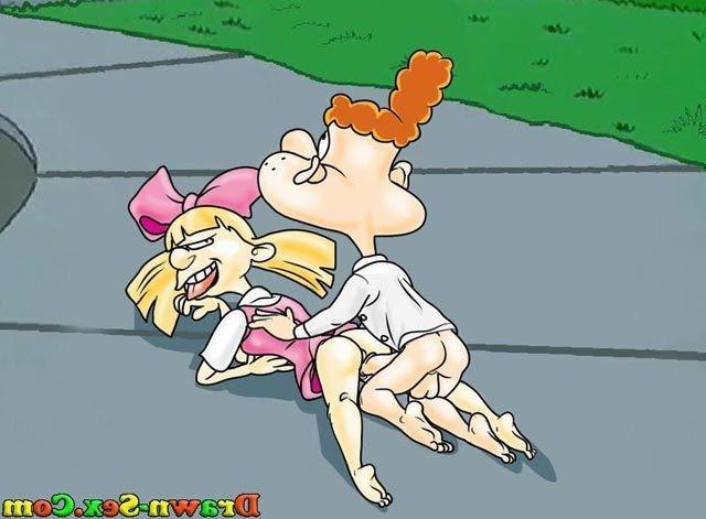 9P Lila blowjobs Arnold and gets loaded with warm jizz 