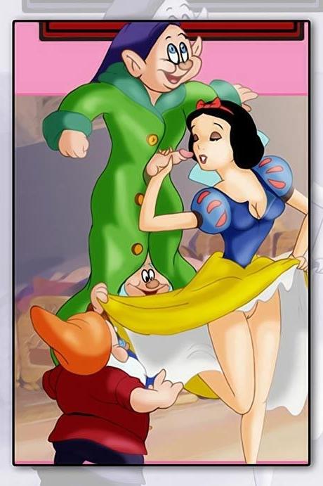 12P Perfect The Queen gets slammed and covered with sperm