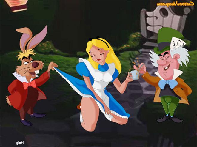 12P Nymph Queen feels Mad Hatter and takes facial blast 