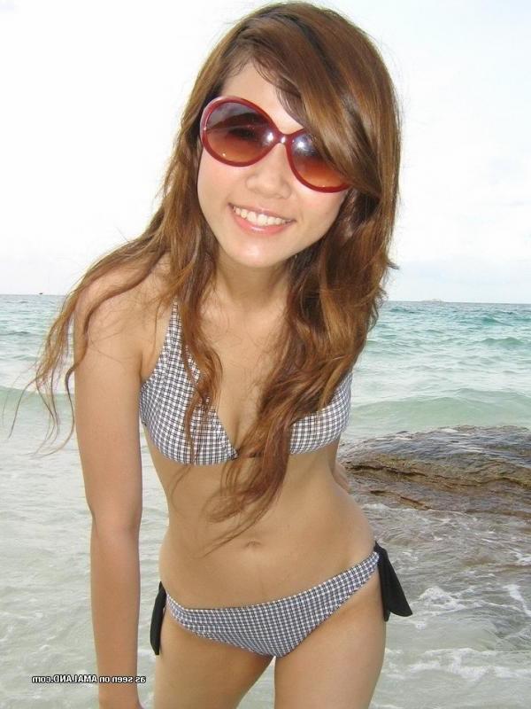 10P Sexy Asian ex-girlfriend posing in a bikini outdoors