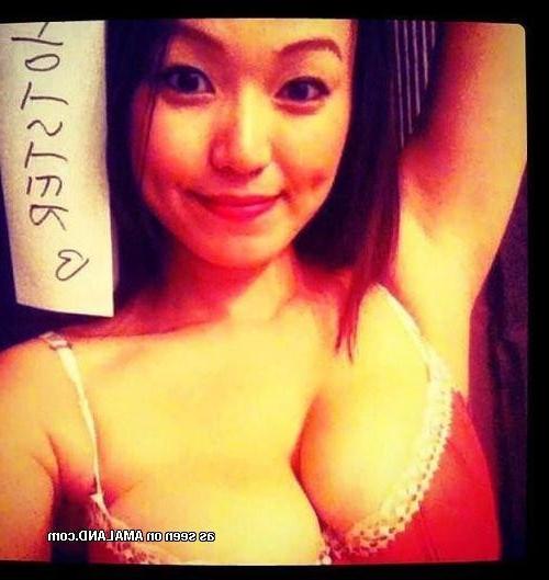 10P Collection of self-shooting Asian babes in sexy clothes